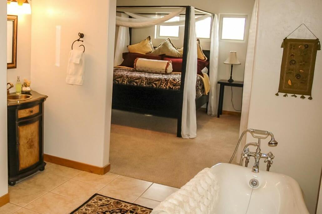 Slot Canyons Inn Bed & Breakfast Escalante Bagian luar foto