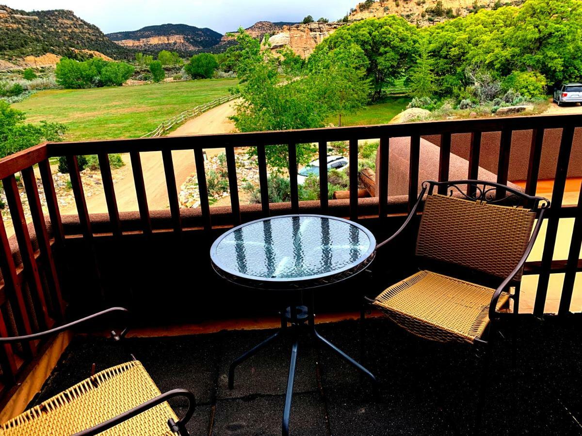 Slot Canyons Inn Bed & Breakfast Escalante Bagian luar foto